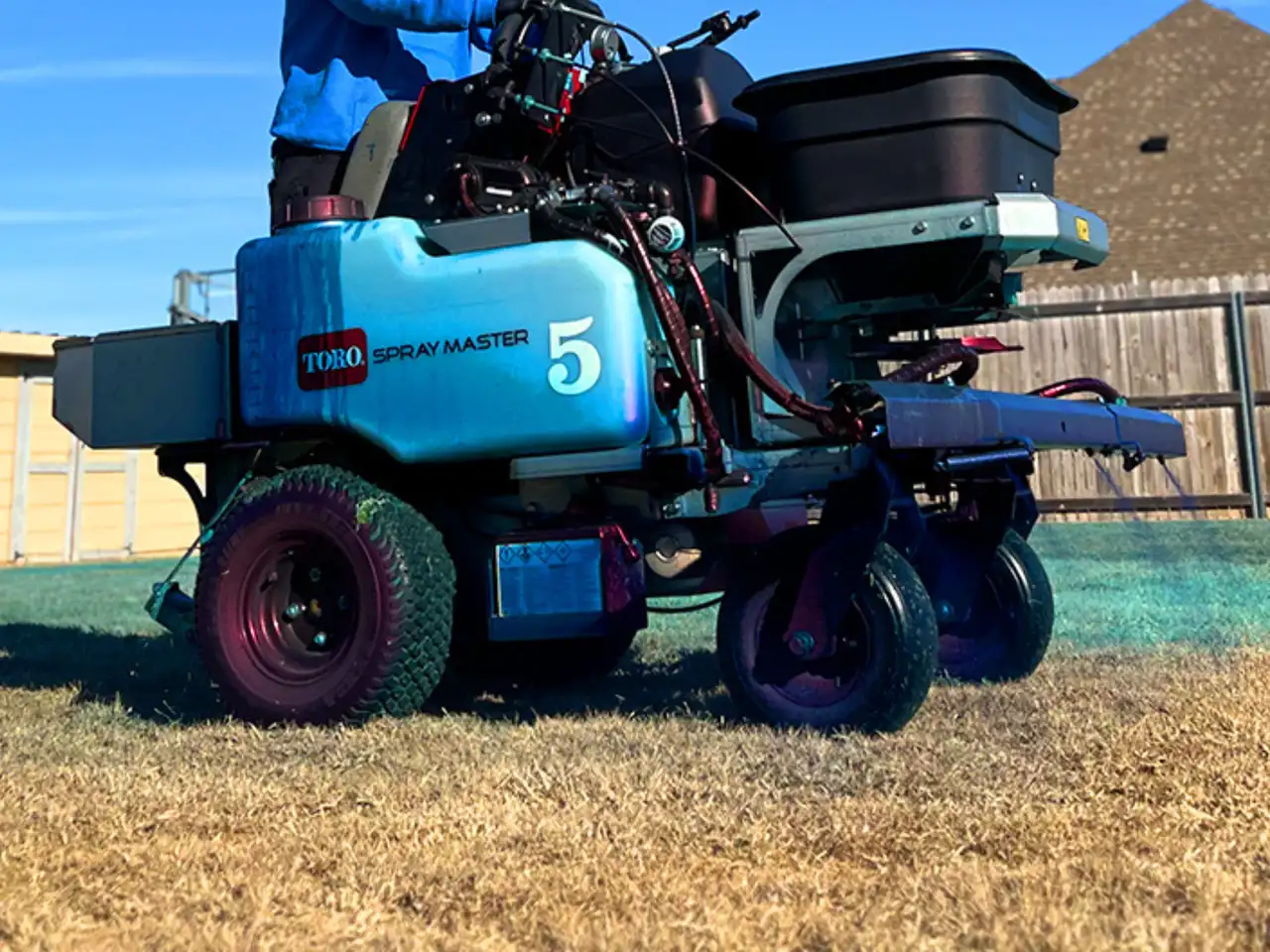 Bermuda grass lawn in Edmond Oklahoma